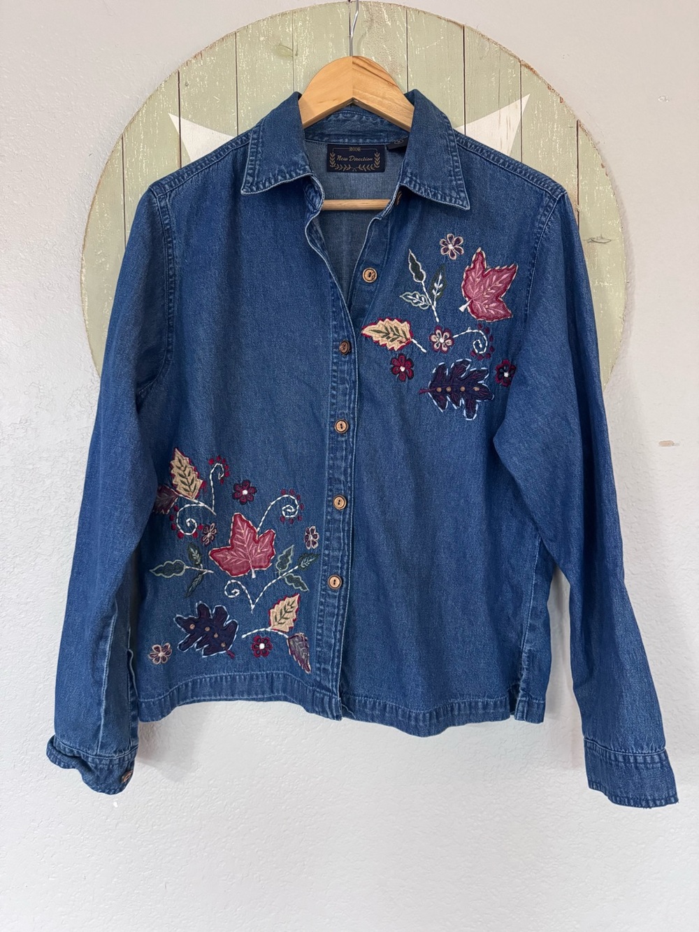 medium 100% cotton button down blouse